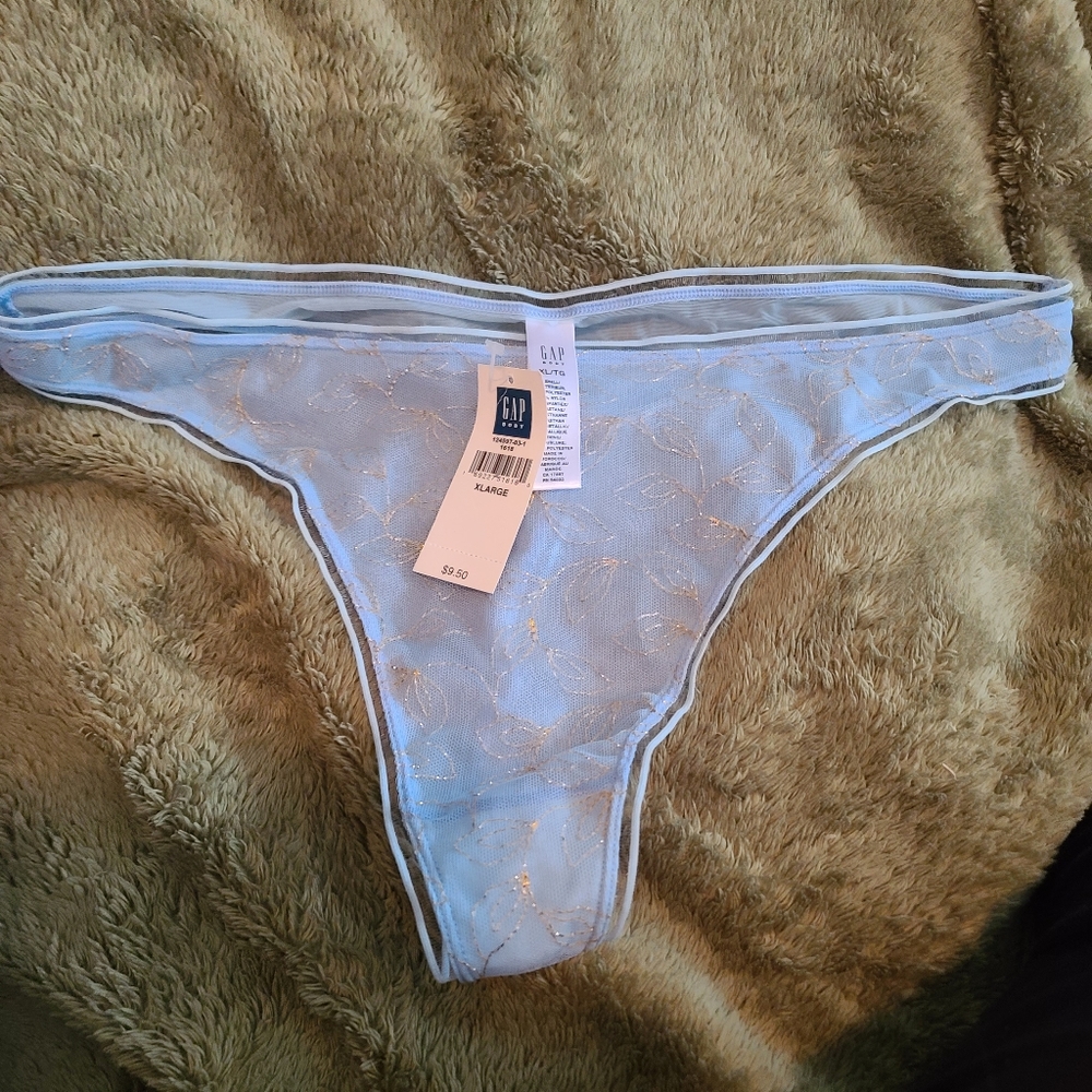 Undies-thongs. - Picture 5 of 7
